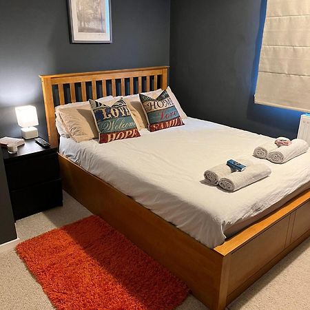 Stylish Double Room In Shared Apartment In Oxfordshire 外观 照片