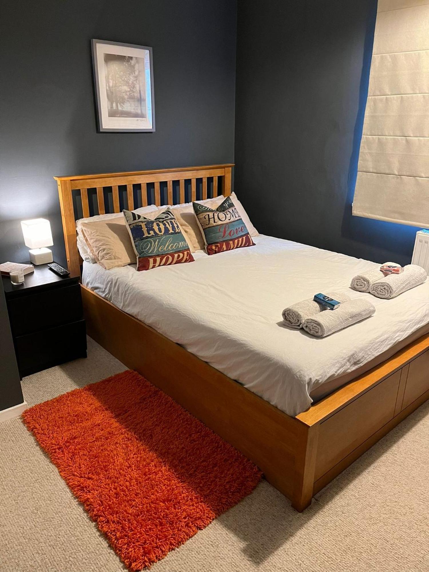 Stylish Double Room In Shared Apartment In Oxfordshire 外观 照片